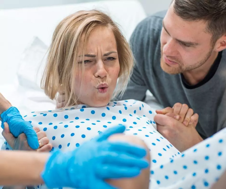 Znaczenie właściwego oddychania podczas porodu - blog helloskarbie.pl