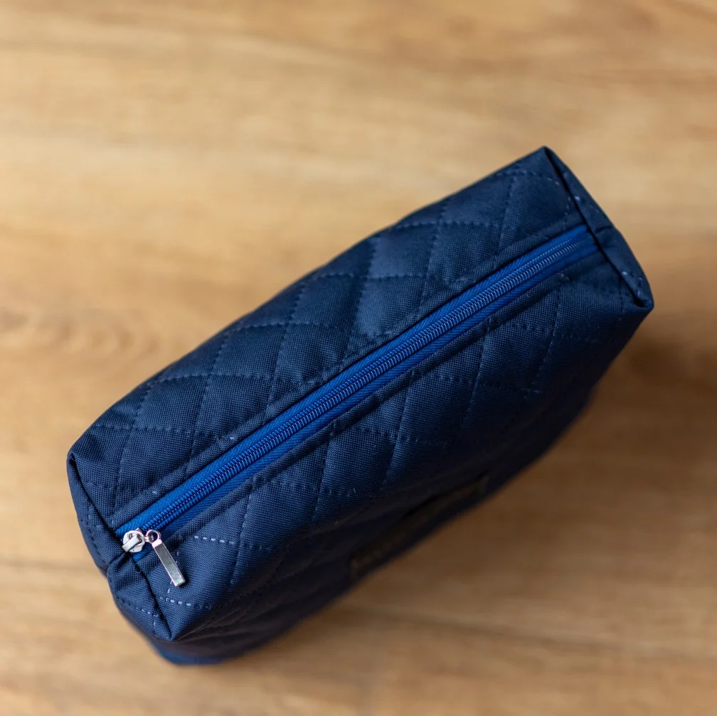 Kosmetyczka do szpitala granatowa dla mam dziecka poród wyprawka