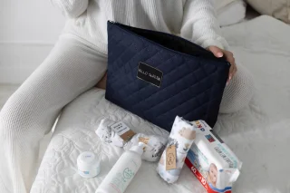 Kosmetyczka do szpitala granatowa dla mam dziecka poród wyprawka